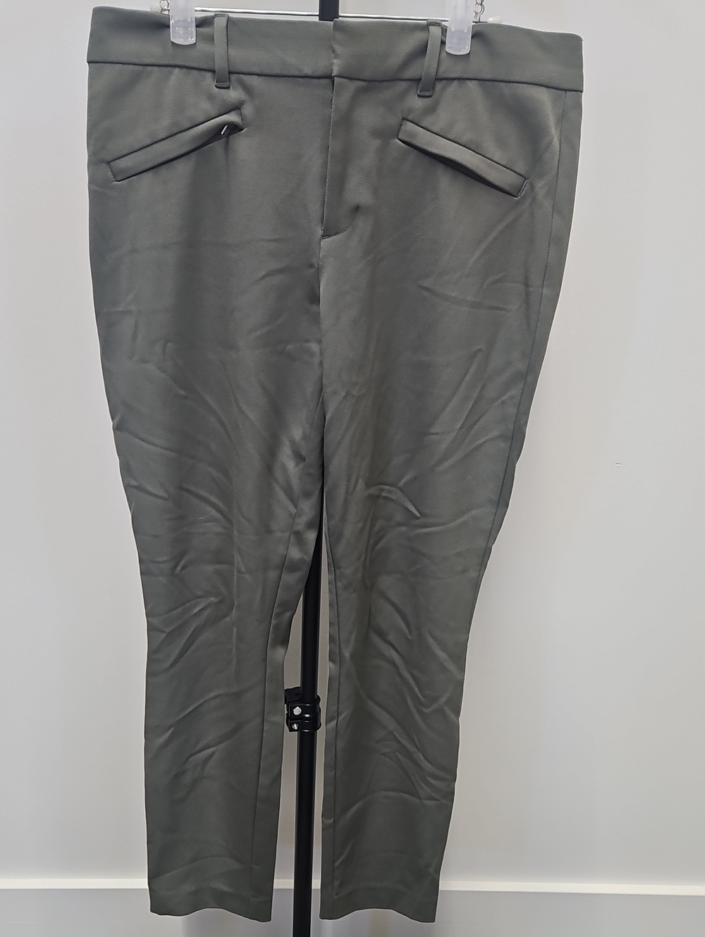 GAP Cropped Dress Pants in Olive Green